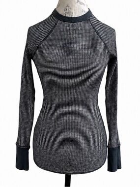 NSF Striped Waffle Knit Thermal Raglan Top Gray Trim Small  Excellent Condition!